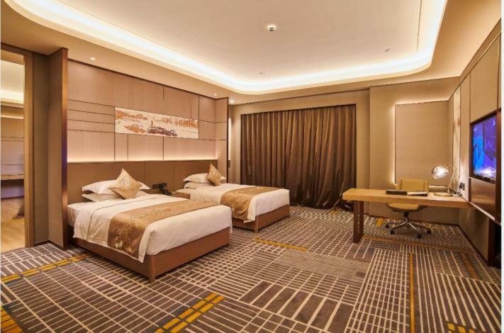 Ramada Plaza By Wyndham Changsha Wangcheng Exterior photo